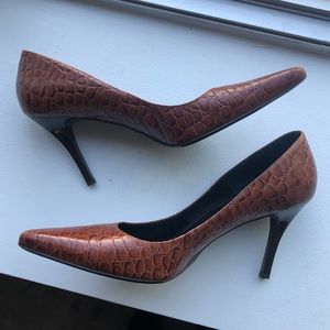 Gianni Bini Snakeskin Leather Heels Stilettos